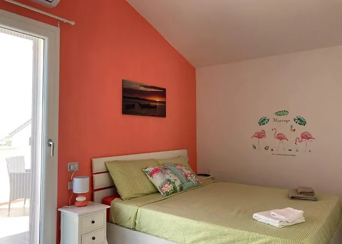 Flamingo's House In Sant'antioco, Sardinia Vakantiehuis SantʼAntìoco